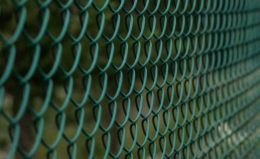 Drut do produkcji siatki, jaki materiał zapewnia największą trwałość Drut do produkcji siatki, jaki materiał zapewnia największą trwałość